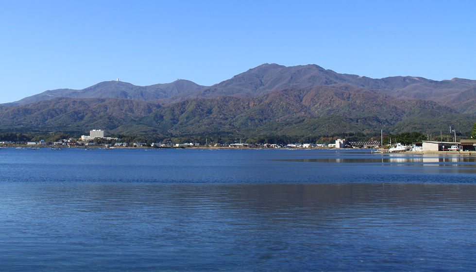 加茂湖